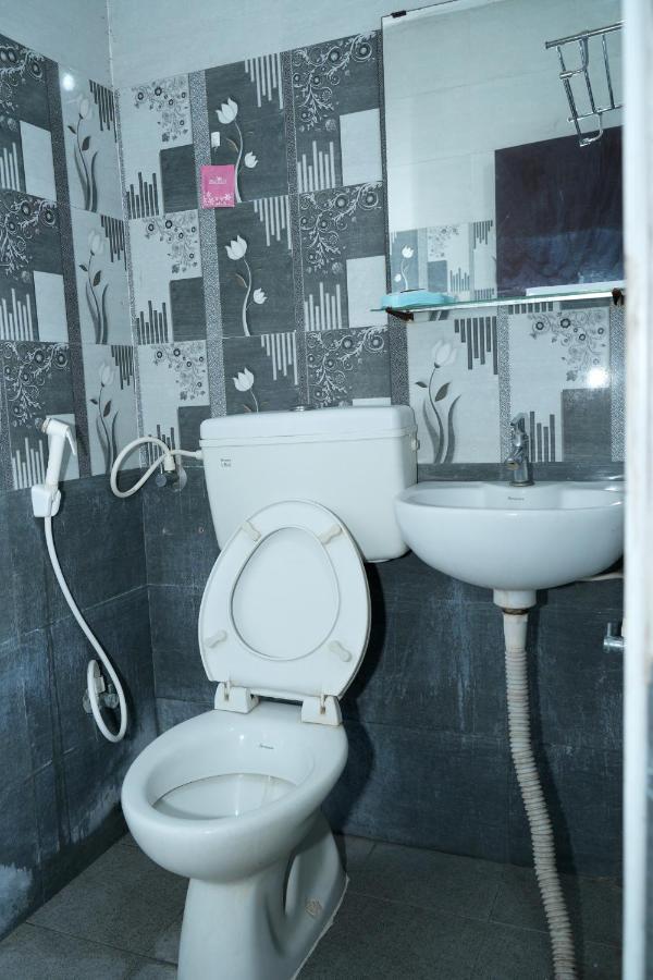 Alexa Home Stay Tirupati Exterior foto